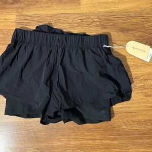 Blogilates Ruffle Shorts Large